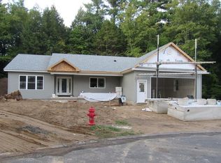 31 Paul St, Easthampton, MA 01027