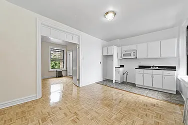 35 Thayer Street, #5J