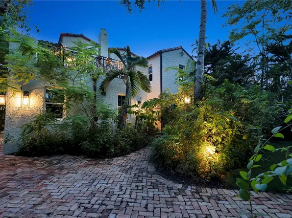1720 Espanola Dr, Miami, FL 33133