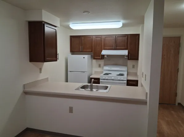 Emma McRedmond, 7960 169th Ave NE #110, Redmond, WA 98052