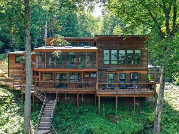 332 Mountain View Drive, Leicester, VT 05733