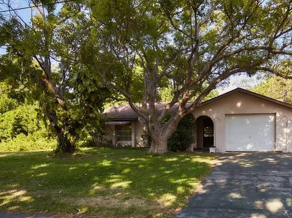 16110 Blackbeard Ln, Hudson, FL 34667