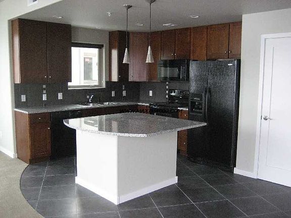 5th image of 2535 Knollwood Dr Unit 2202
