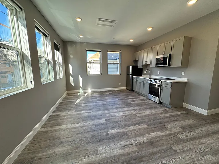 1473 N Shore Rd — Photo 6