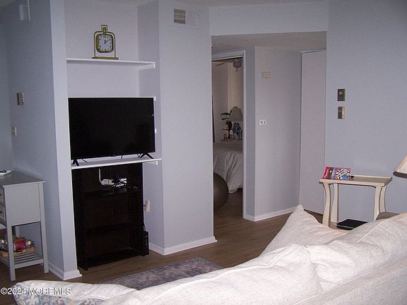 3rd image of 39B Cambridge Court