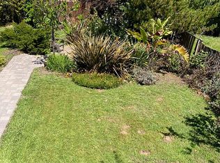 21390 Ocean View Dr, Hayward, CA 94541