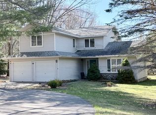 108 Carpenter Blvd, Roscommon, MI 48653