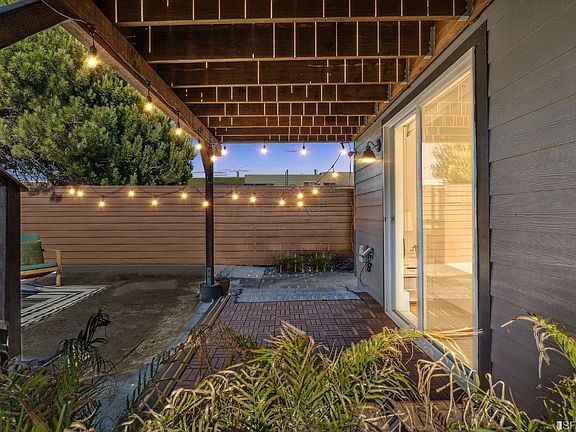 3rd image of 2828 Wawona St