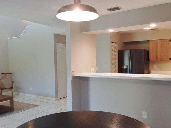 3rd image of 1577 SW Crossings Cir