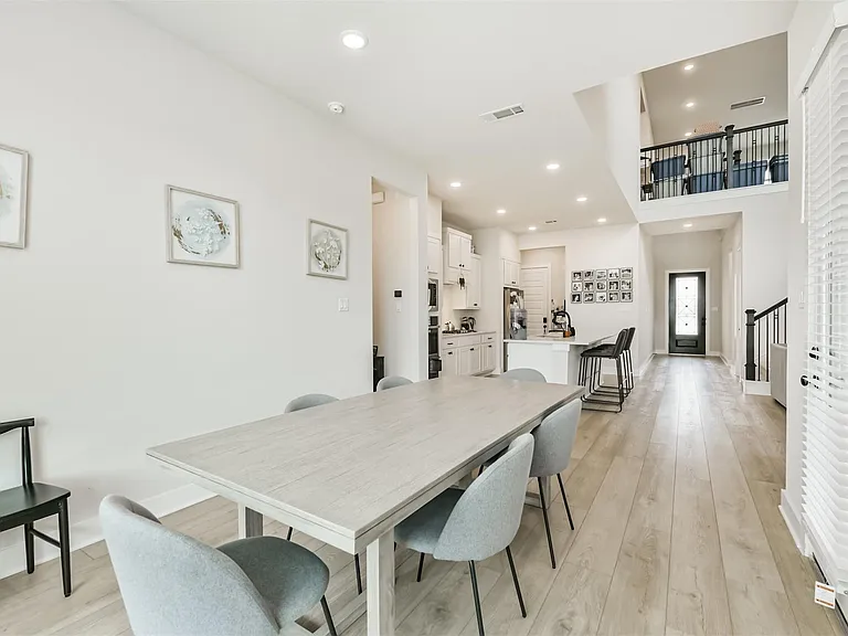 9243 Trimble Landing Dr — Photo 13
