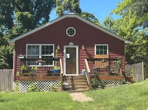 3200 Franor St, Alton, IL 62002