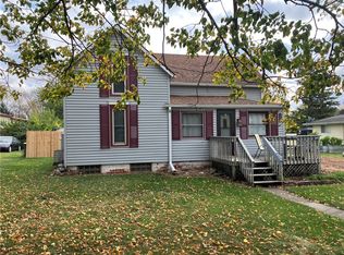 104 Percival Ave, Dallas Center, IA 50063