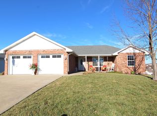 4060 Southampton Dr, Jefferson City, MO 65109