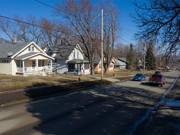 4th image of 1315 27th St