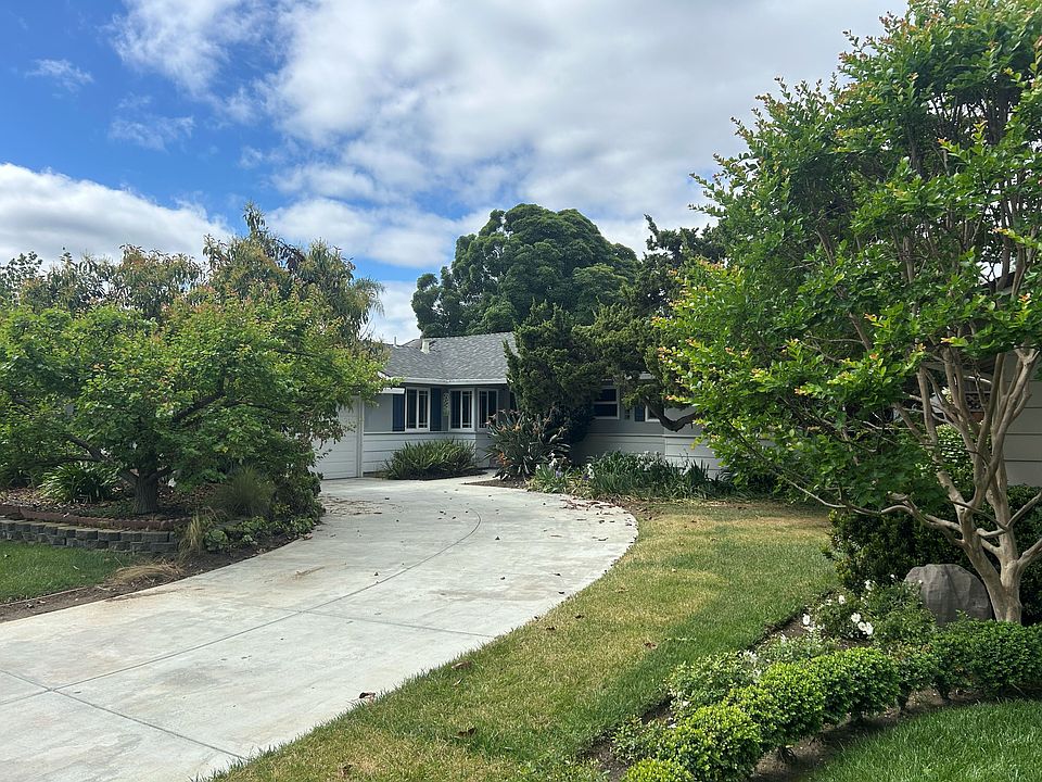 1st image of 2943 Cottle Ave
