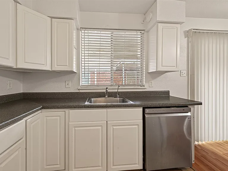 9201 Clarewood Dr #191 — Photo 11