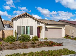 2075 Seville Dr, Santa Paula, CA 93060