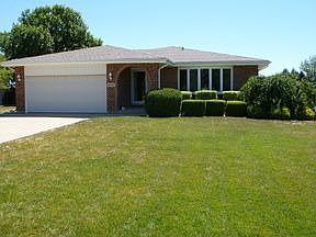 1st image of 8913 Edgewood Ct