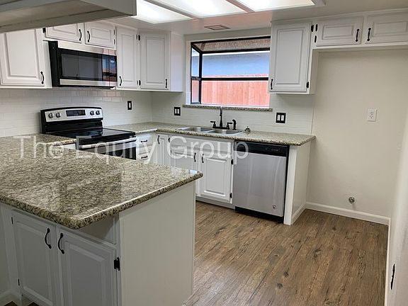 4th image of 1809 E Vassar Dr
