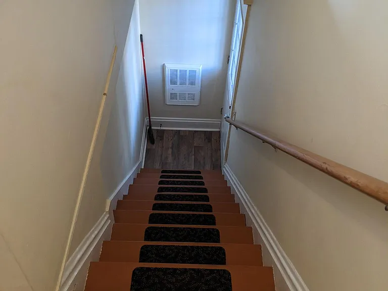 2419 Walnut St #2 — Photo 3