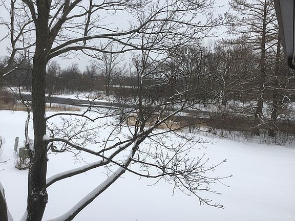 2nd image of 29W391 Emerald Green Dr #32-E
