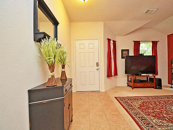 4th image of 17515 Hoover Gardens Dr