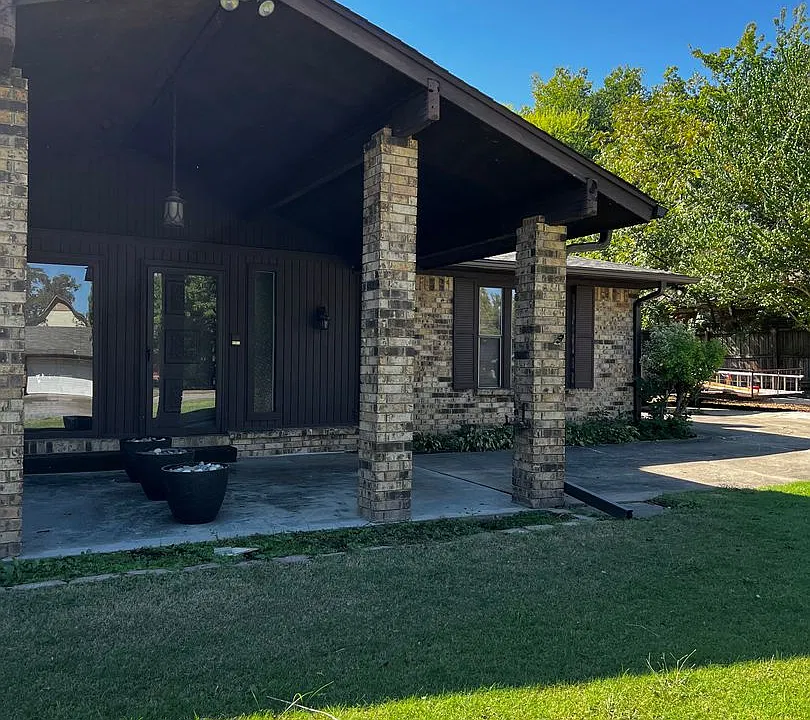 4800 Skywood Dr
