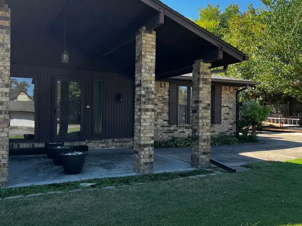 4800 Skywood Dr, Fort Smith, AR 72904