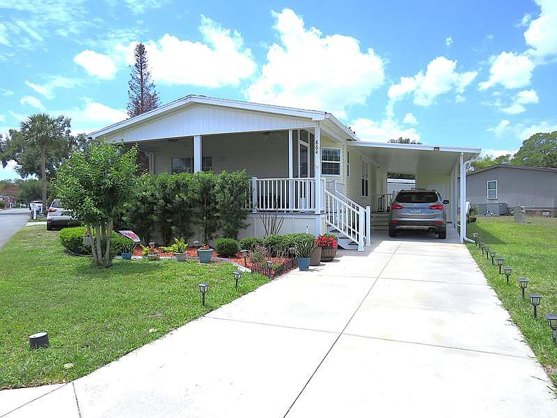 1st image of 864 Spanish Moss Dr #113