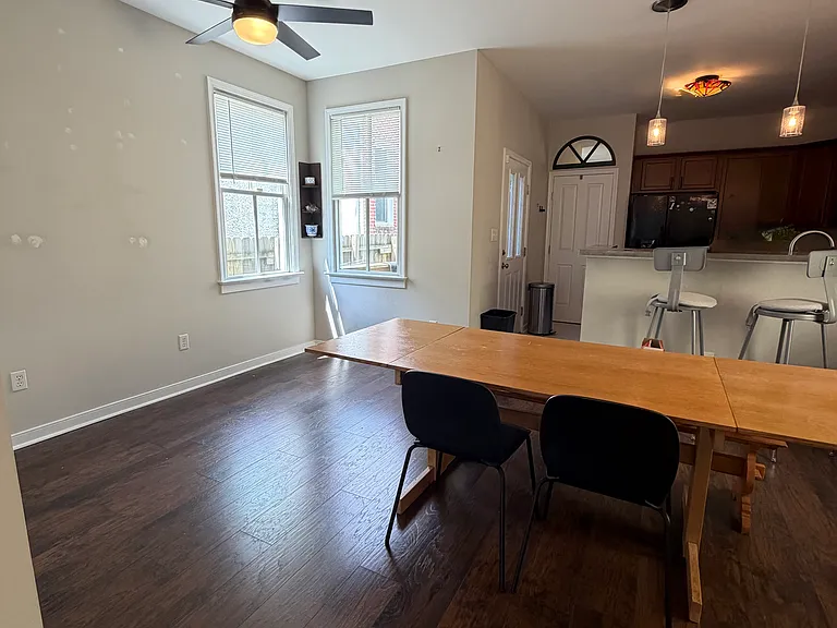 2304 Fairmount Ave — Photo 4
