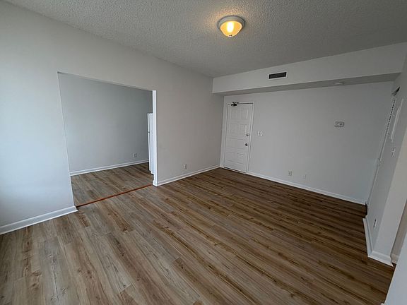 5th image of 2716 S Dixie Hwy APT 303