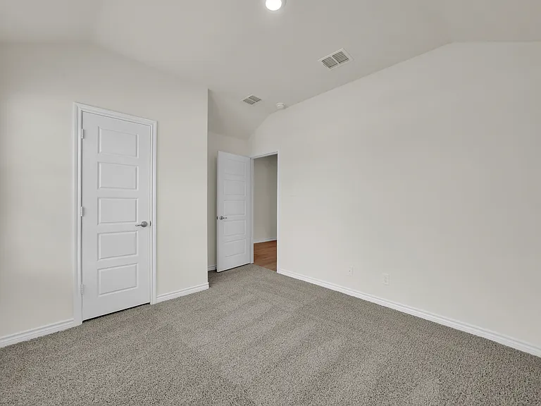 2044 Hearn Dr — Photo 29