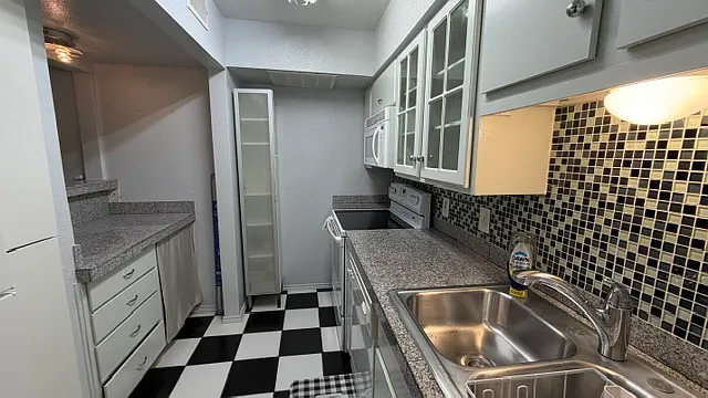 4239 McKinney Ave #101 — Photo 6