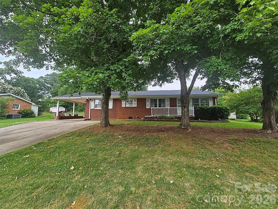 1st image of 3025 Hazel Dr