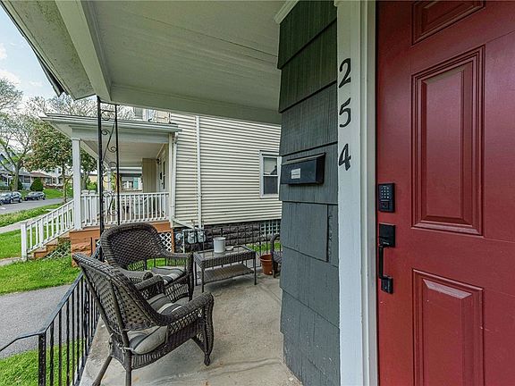 5th image of 254 Garson Ave