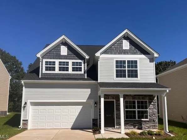 3532 River Farm Dr #324, Kernersville, NC 27284