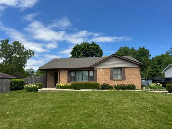 2130 Hawthorne Ln, Waukegan, IL 60087