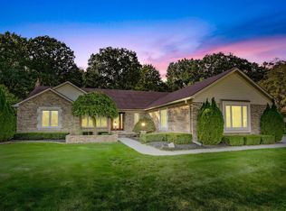 54455 Nottingham Ln, Shelby Township, MI 48315