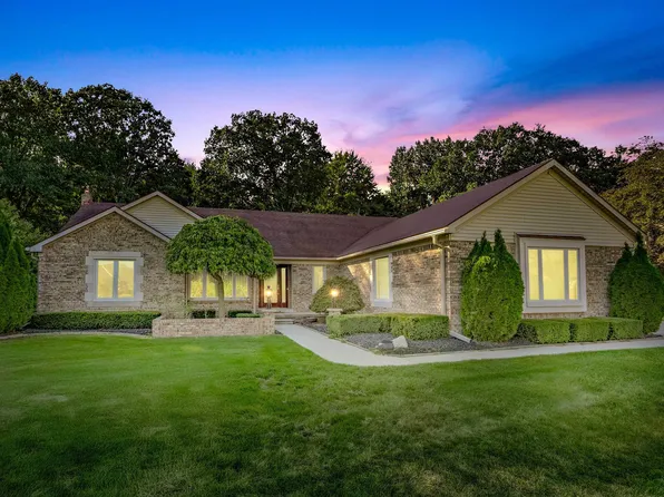 54455 Nottingham Ln, Shelby Township, MI 48315