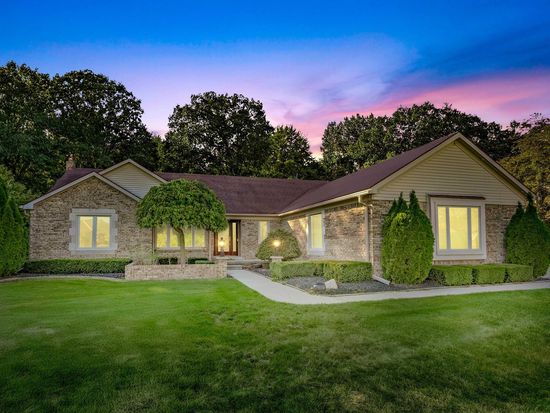 54455 Nottingham Ln, Shelby Township, MI 48315