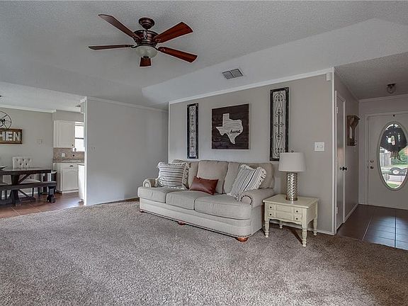 3rd image of 6203 Suffolk Dr