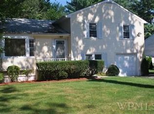 46 Whittington Rd, White Plains, NY 10607