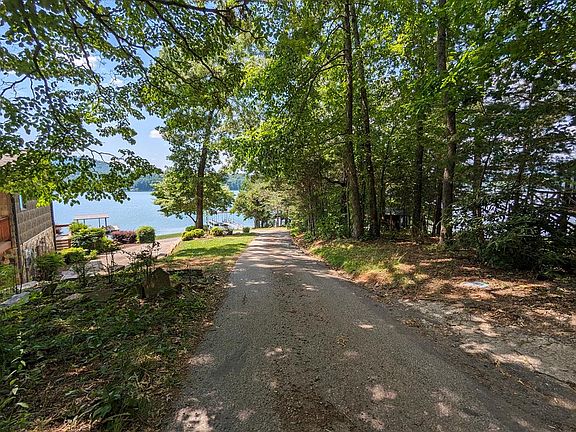 2nd image of Bradshaw Rd