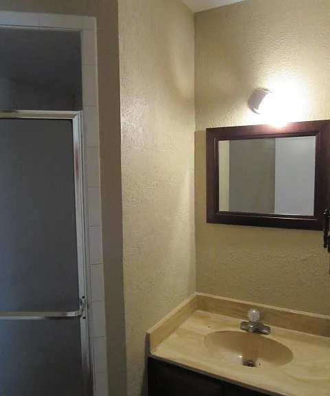 5333 Benbrook St — Photo 9