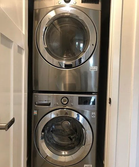 In-Unit Washer/Dryer