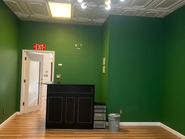 327-331 Main Street (6 Chapin Street) - 331 - Commercial Space, 331 Main Streetcanvas Ldg, Southbridge, MA 01550