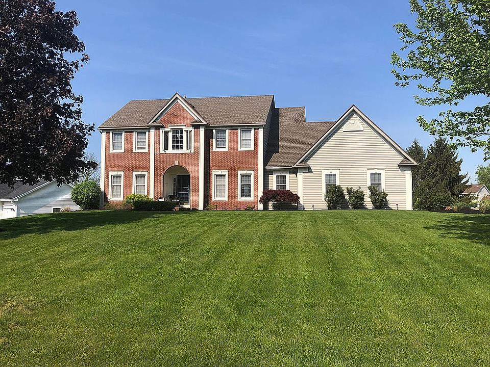 1st image of 35 Wren Field Ln