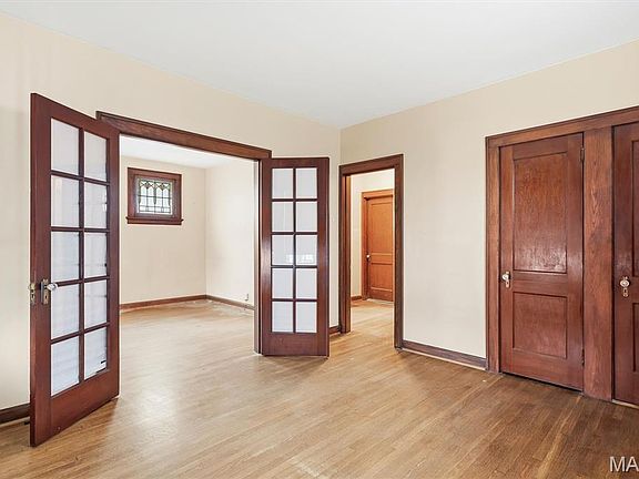 5th image of 4126 Bates St