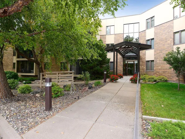 10 Windsor Ct APT 316, New Brighton, MN 55112