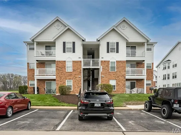 1217 Woodland Point Dr APT D, Saint Louis, MO 63146